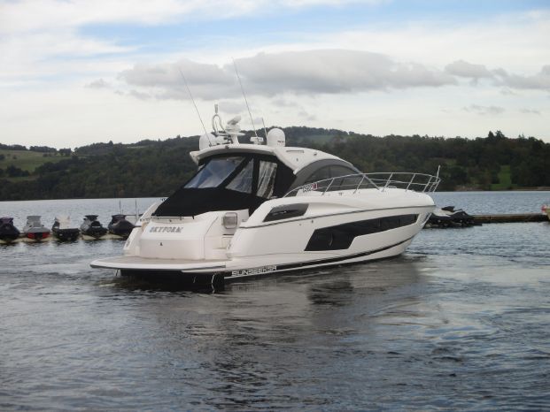2015 Sunseeker San Remo 485